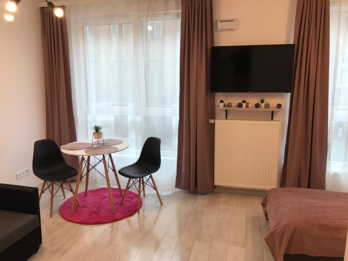 Apartamenty Brzeska 10 Warsaw Exterior photo